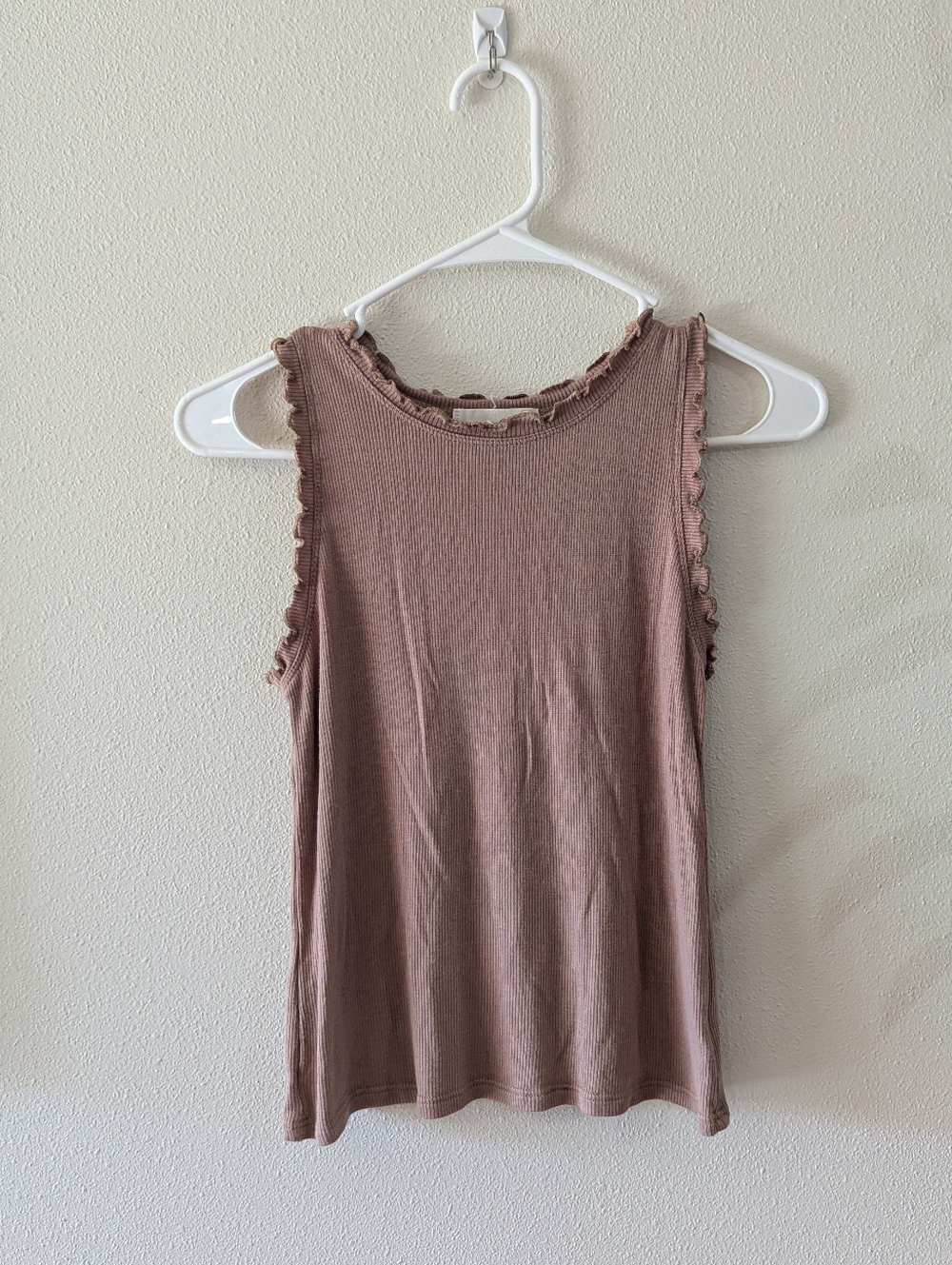 Lettuce Edge Brown Tank